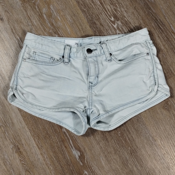 Gap 1969 Lightweight Casual Mid Rise Jean Beachie Light Blue Denim Shorts Size 0 - Picture 2 of 13